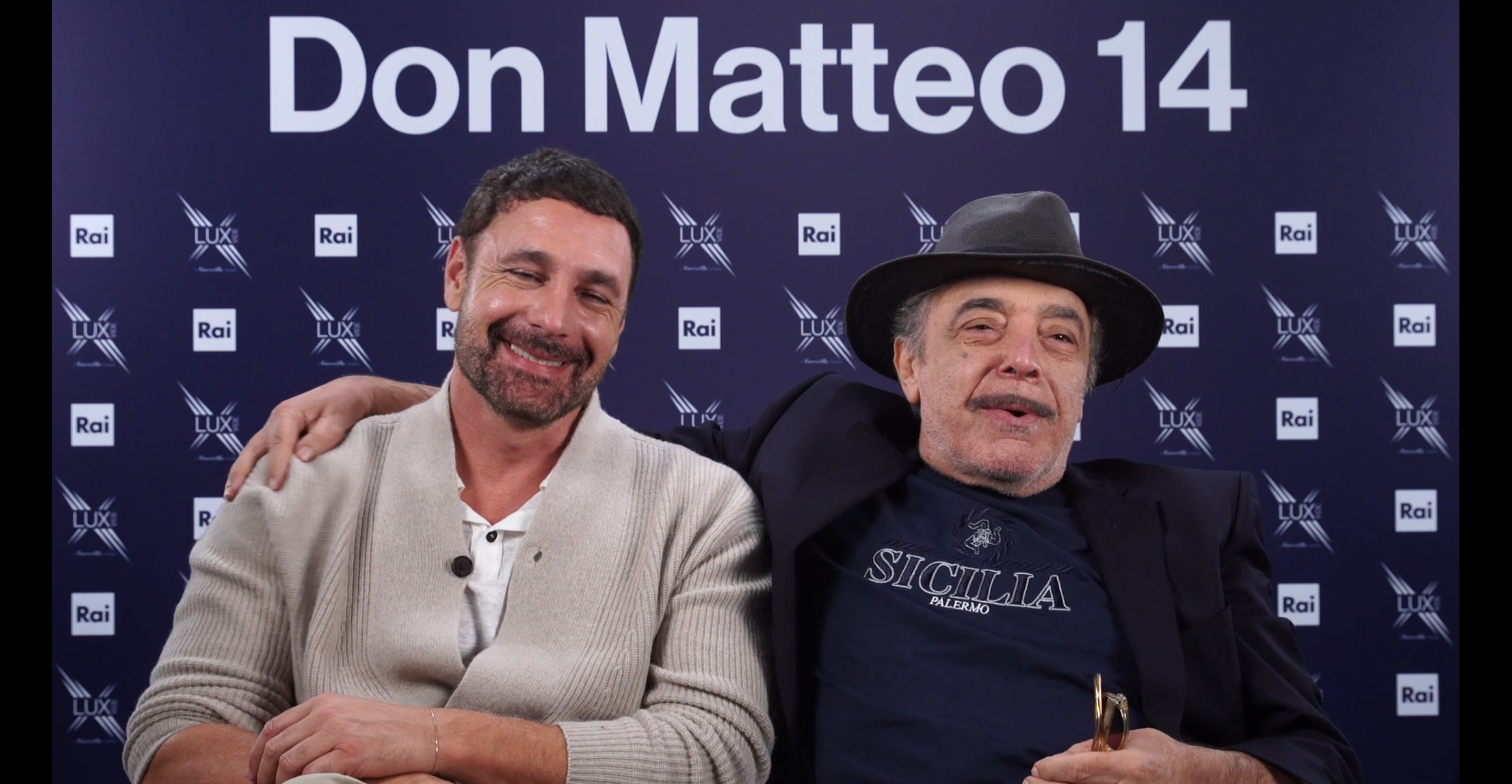 Don Matteo 14, Raoul Bova e Nino Frassica pronti alla nuova stagione: “Ci sono uscite e nuovi ingressi, come nella vita e nelle famiglie”