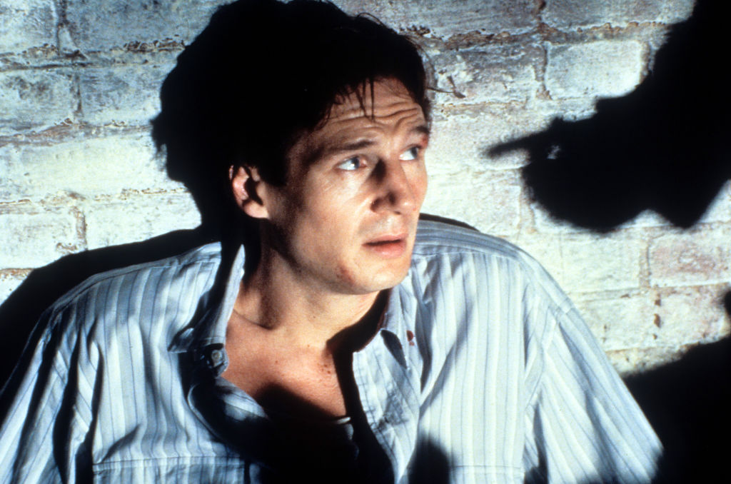 Recensione per Halloween e tutto quello che c'è da sapere di "Darkman", il cult action-horror di Sam Raimi con Liam Neeson, Frances McDormand, Colin Friels e Larry Drake.
