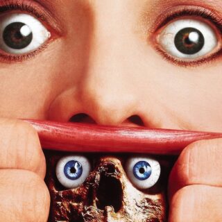 Recensione per Halloween e tutto quello che c'è da sapere su "Braindead", la commedia horror del regista Peter Jackson con Timothy Balme, Elizabeth Moody, Diana Peñalver e Jed Brophy.