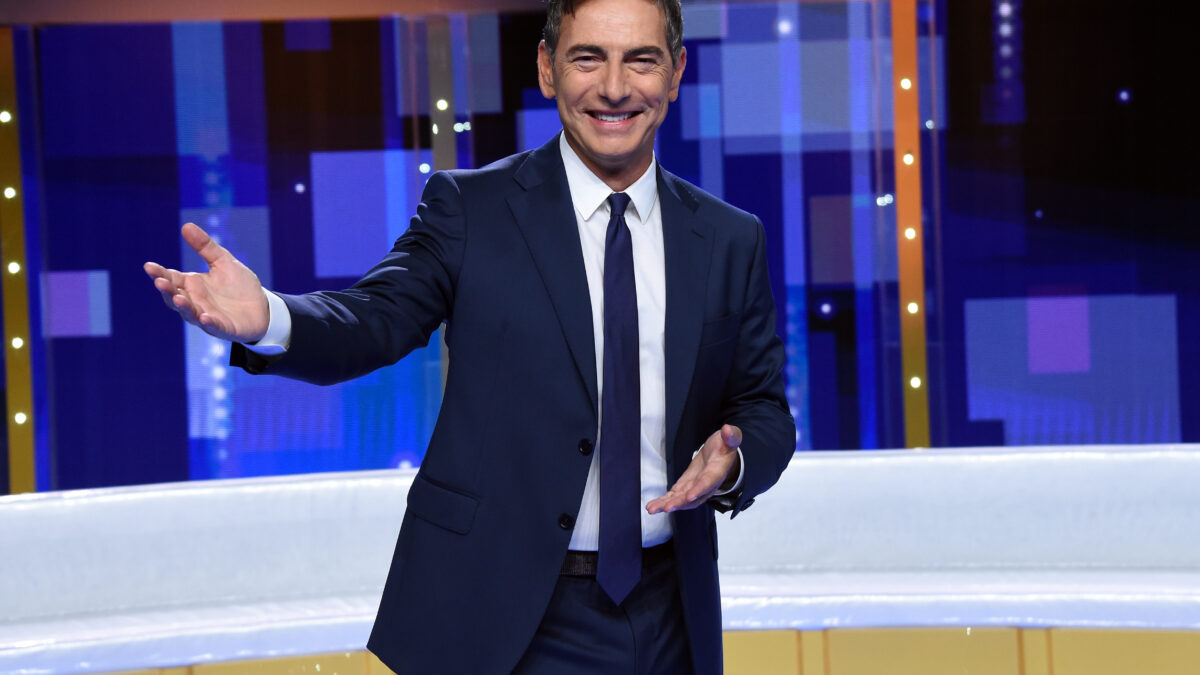 Marco Liorni conduttore Ora o mai più 2025 Rai1