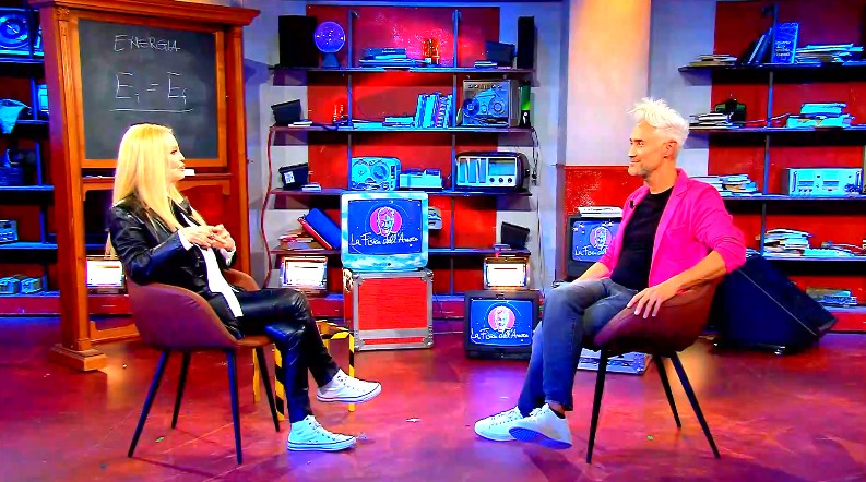 Patty Pravo alla Fisica dell’amore: “Ormai i cantanti di oggi hanno attorno troppe persone. Cosi perdono il senso della vita”