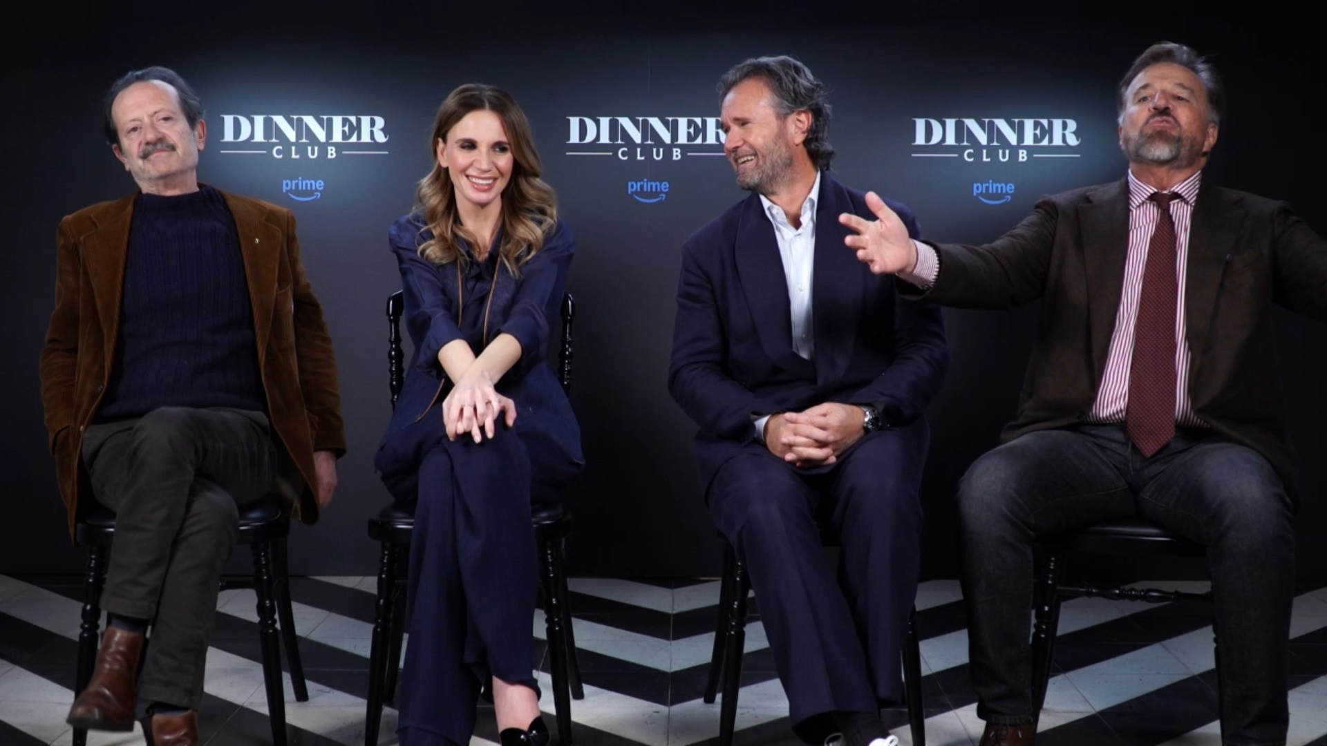 Dinner Club, il viaggio di Cracco con De Sica, Papaleo e Fanelli all’insegna della goliardia…anche nelle interviste