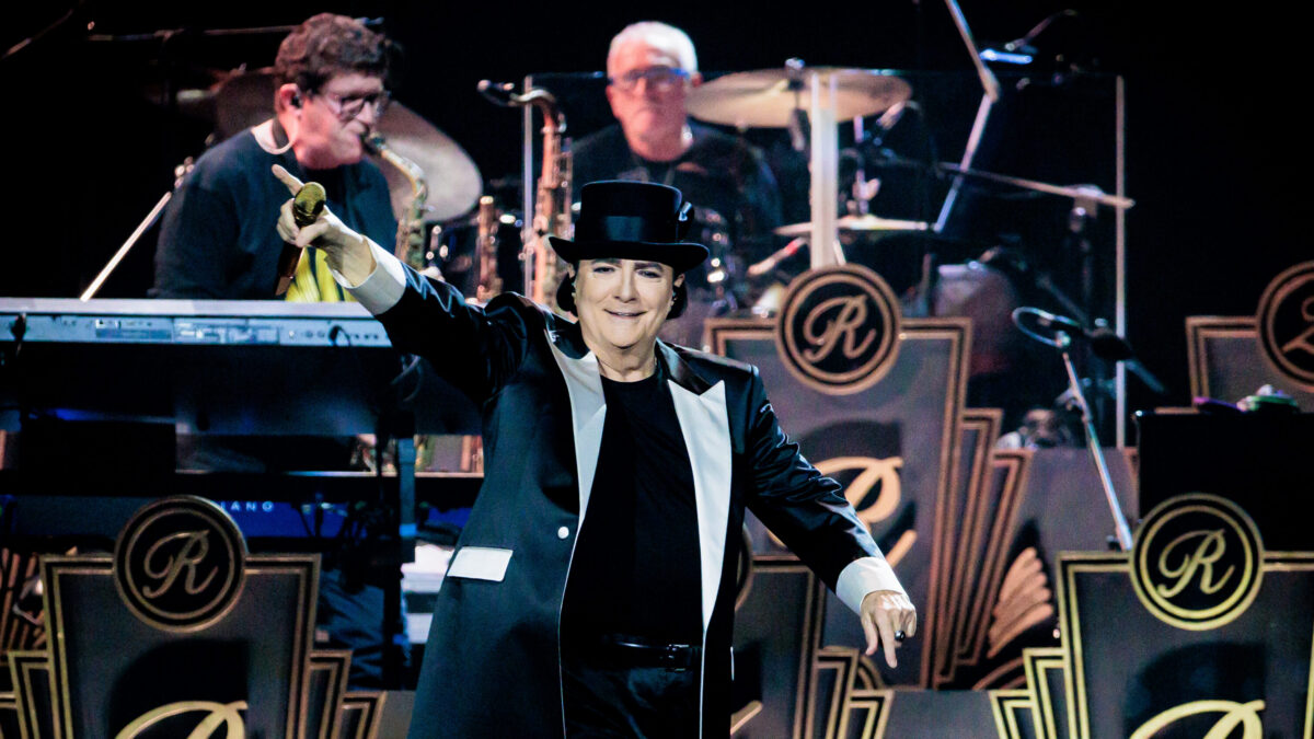 Concerto 7 novembre 2024, Renato Zero a Messina: la scaletta delle canzoni, orario e come arrivare al PalaRescifina