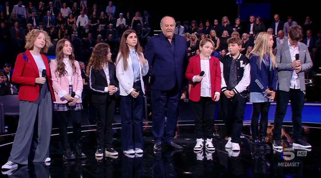 Ascolti tv mercoledì 6 novembre 2024: Io Canto Generation a 2,1 mln (15%), Chi l’ha visto? a 1,8 mln (11,3%)