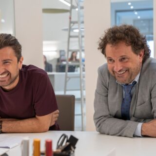 Trailer e tutto quello che c'è da sapere su "Io e te dobbiamo parlare", la nuova commedia con Alessandro Siani e Leonardo Pieraccioni - Al cinema dal 19 dicembre 2024 con 01 Distribution