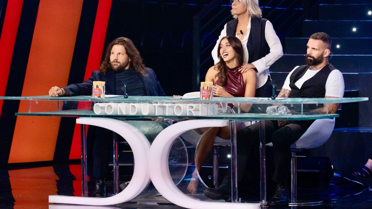 Ascolti tv sabato 9 novembre 2024: TSQV a 3,5 mln (25,1%), Ballando con le stelle a 3,4 mln (24,4%)