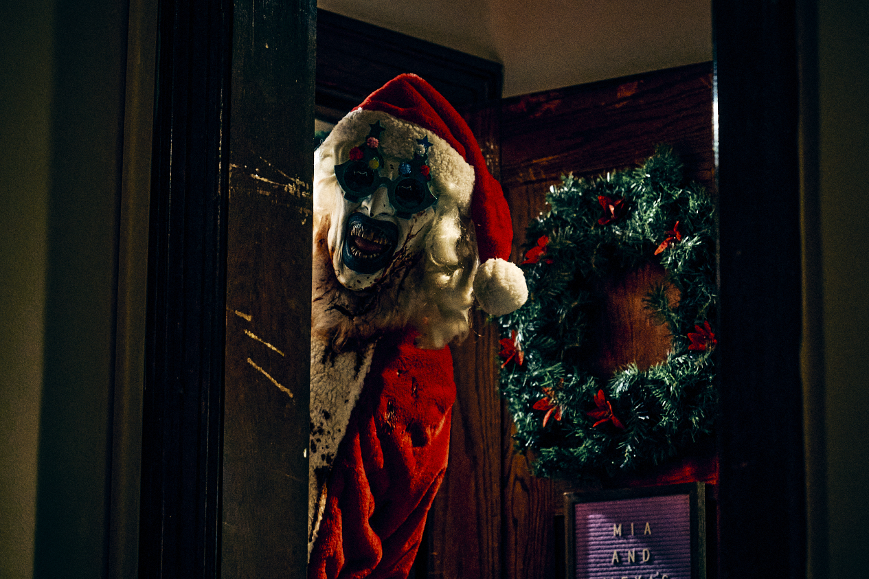 Recensione e tutto quello che c'è da sapere sul film horror Terrifier 3 di Damien Leone con Lauren LaVera e David Howard Thornton come Art il Clown - Al cinema con Midnight Factory