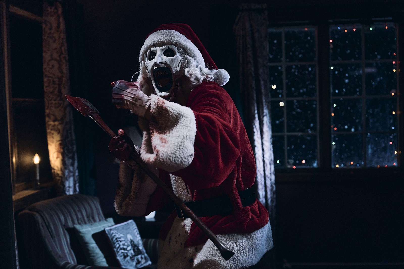 Recensione e tutto quello che c'è da sapere sul film horror Terrifier 3 di Damien Leone con Lauren LaVera e David Howard Thornton come Art il Clown - Al cinema con Midnight Factory