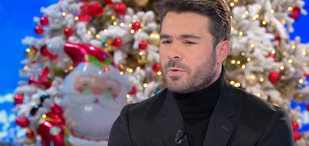 Ballando con le Stelle 2024, Angelo Madonia a Domenica In: “Io sempre al cellulare? Un maestro si occupa di musica e social. Nessuna distrazione da Sonia Bruganelli”