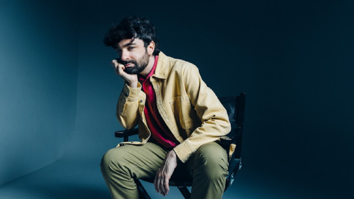 Daniele Gattano, l’intervista a TvBlog: “Ecco cosa è successo dopo il monologo su Giorgia Meloni omofoba alle Iene. Mi sono divertito molto a TvTalk”