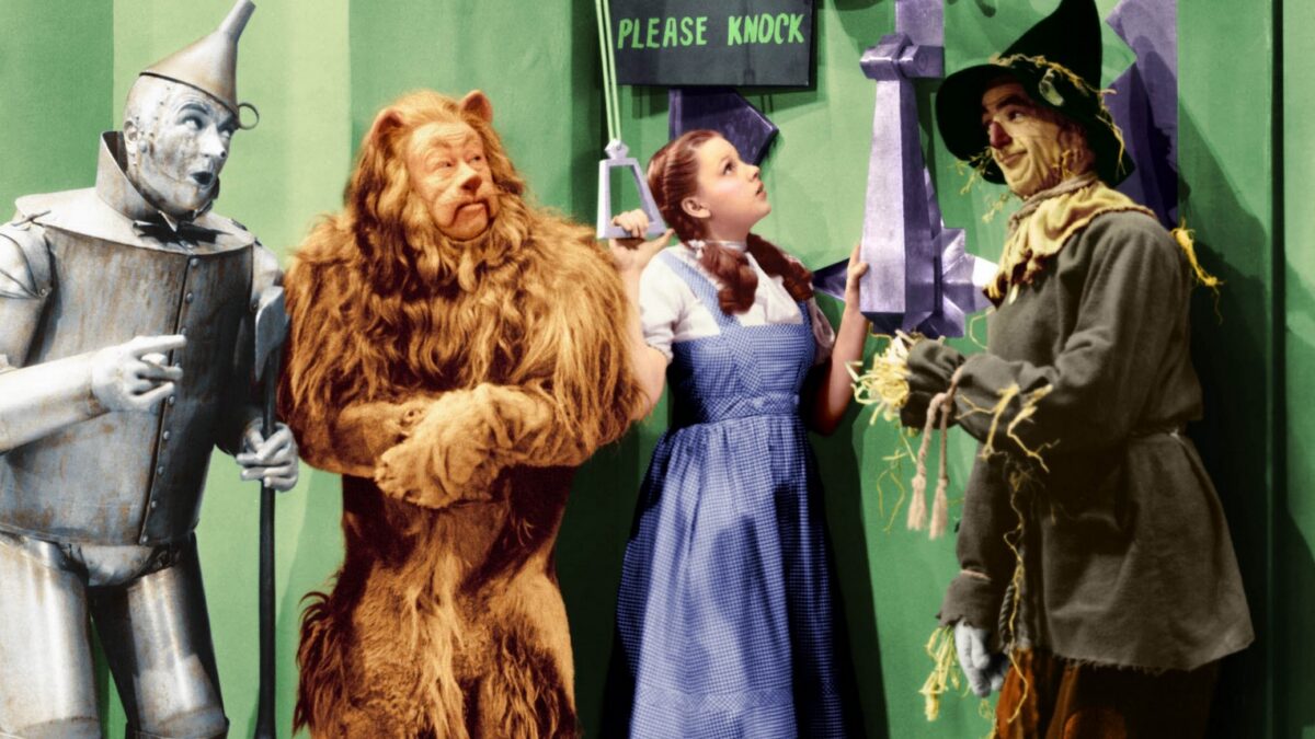 Il mago di Oz: le scarpette rosse indossate da Judy Garland all’asta per oltre 28 milioni di dollari
