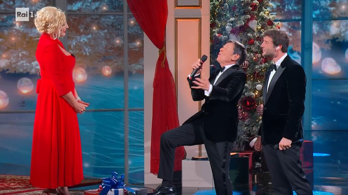 Ascolti tv lunedì 23 dicembre 2024: Cena di Natale a 3,3 mln (21%), GF a 2,1 mln (16%)