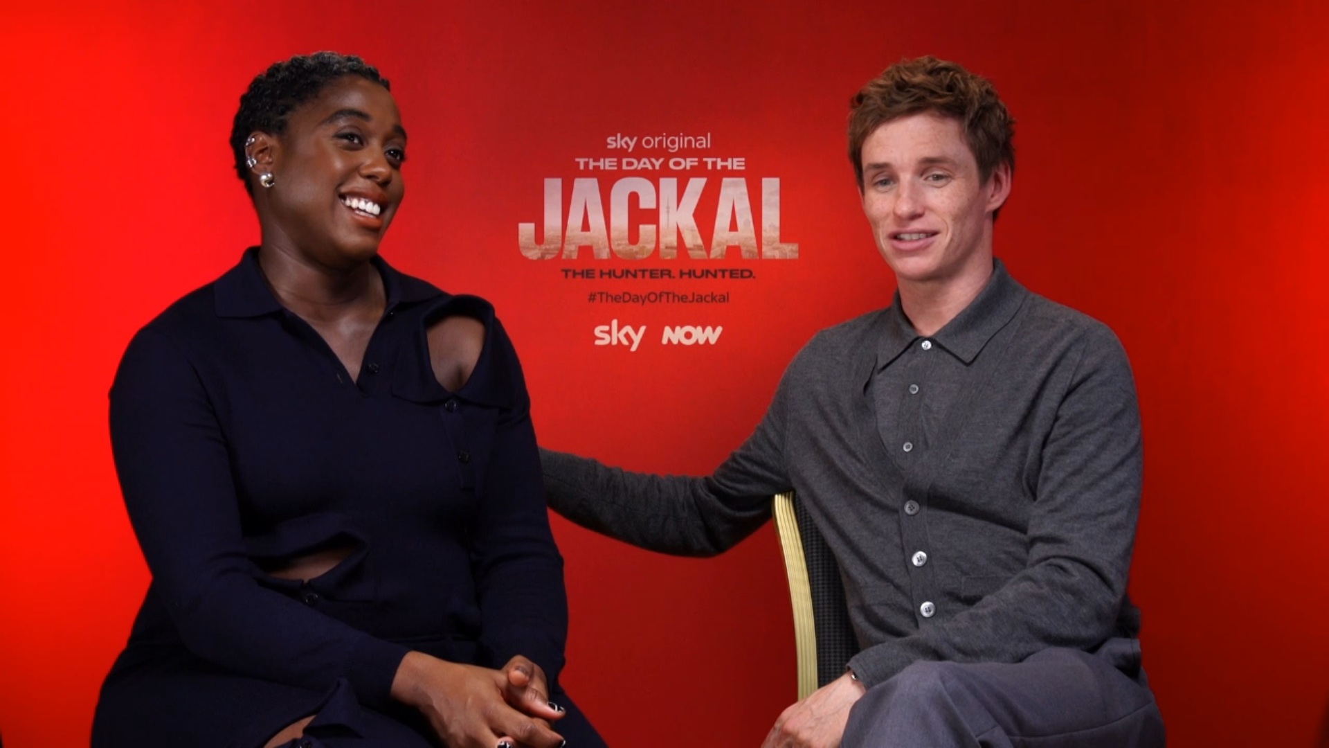 The Day of the Jackal, Eddie Redmayne e Lashana Lynch: “L’ambiguità dei personaggi” ha contribuito al successo della serie