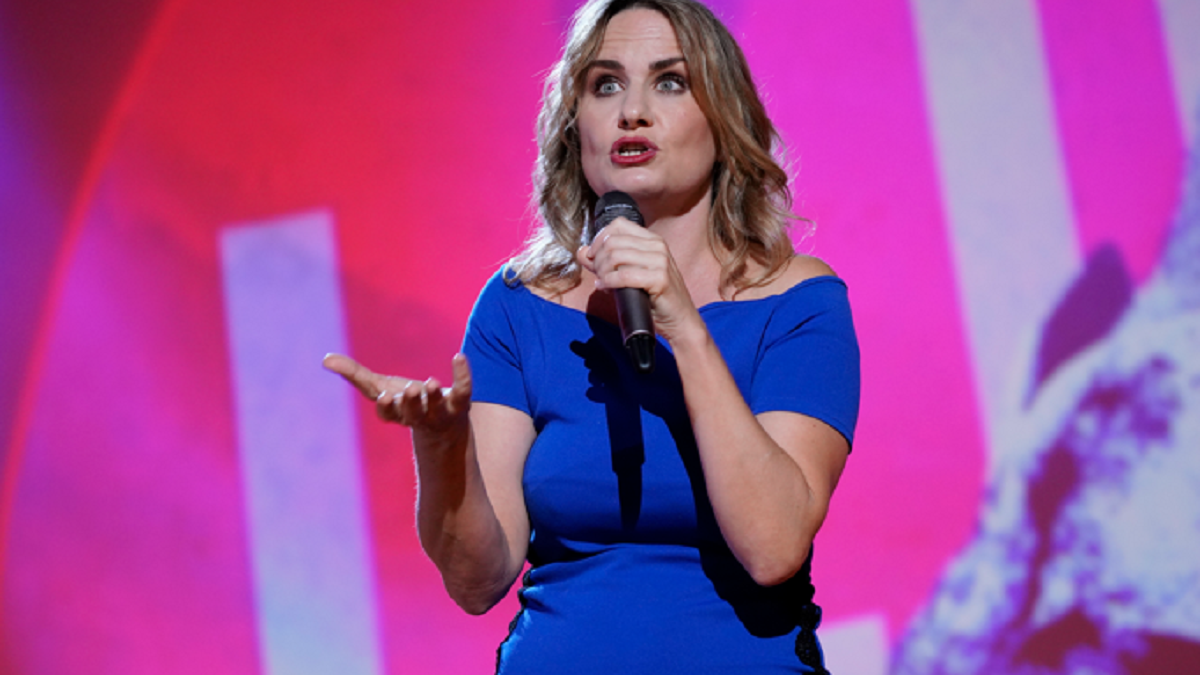 Laura Formenti, l’intervista a TvBlog: “A Sanremo andrei di corsa. Italia’s Got Talent mi ha svoltato la vita. L’umorismo? Andrebbe insegnato ai bambini”