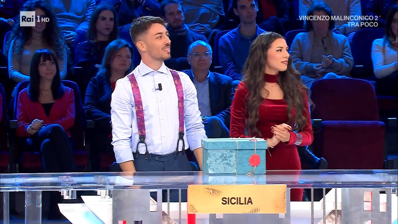 Affari Tuoi puntata stasera 15 dicembre 2024, quanto hanno vinto i concorrenti?