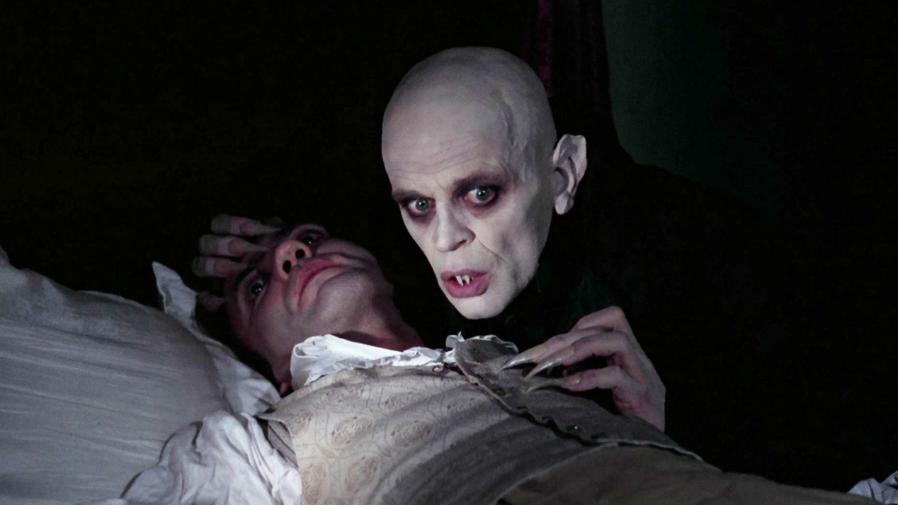 Recensione, colonna sonora e tutto quello che c'è da sapere sul "Nosferatu" di Werner Herzog uscito nel 1979 e interpretato da Klaus Kinski, Isabelle Adjani e Bruno Ganz.