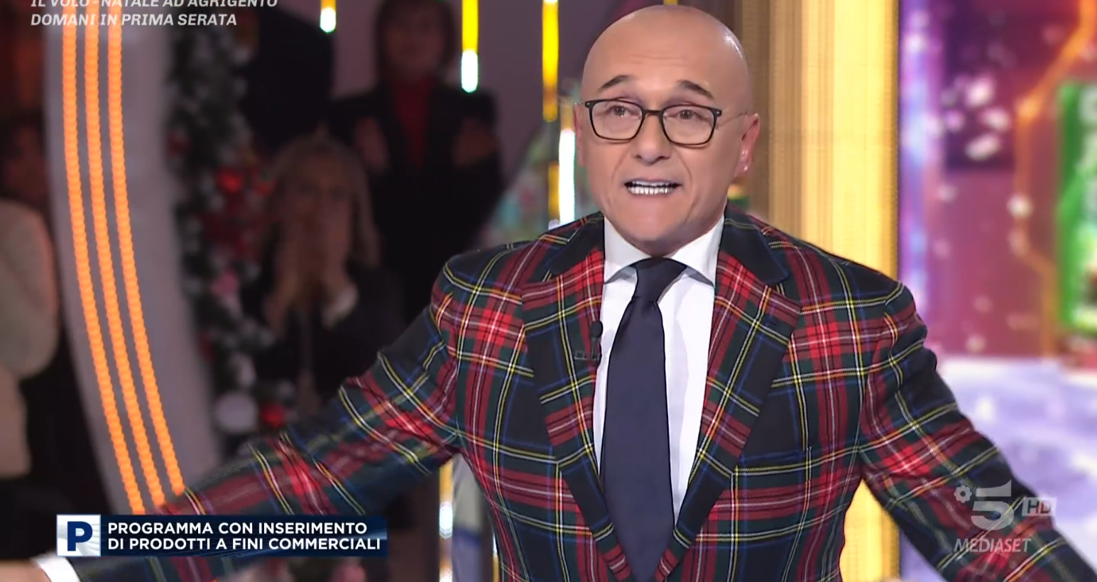Grande Fratello 2024, puntata 23 dicembre: l’amore (clamoroso!?) finito tra Shaila e Lorenzo, il ritorno della Signora Luisa