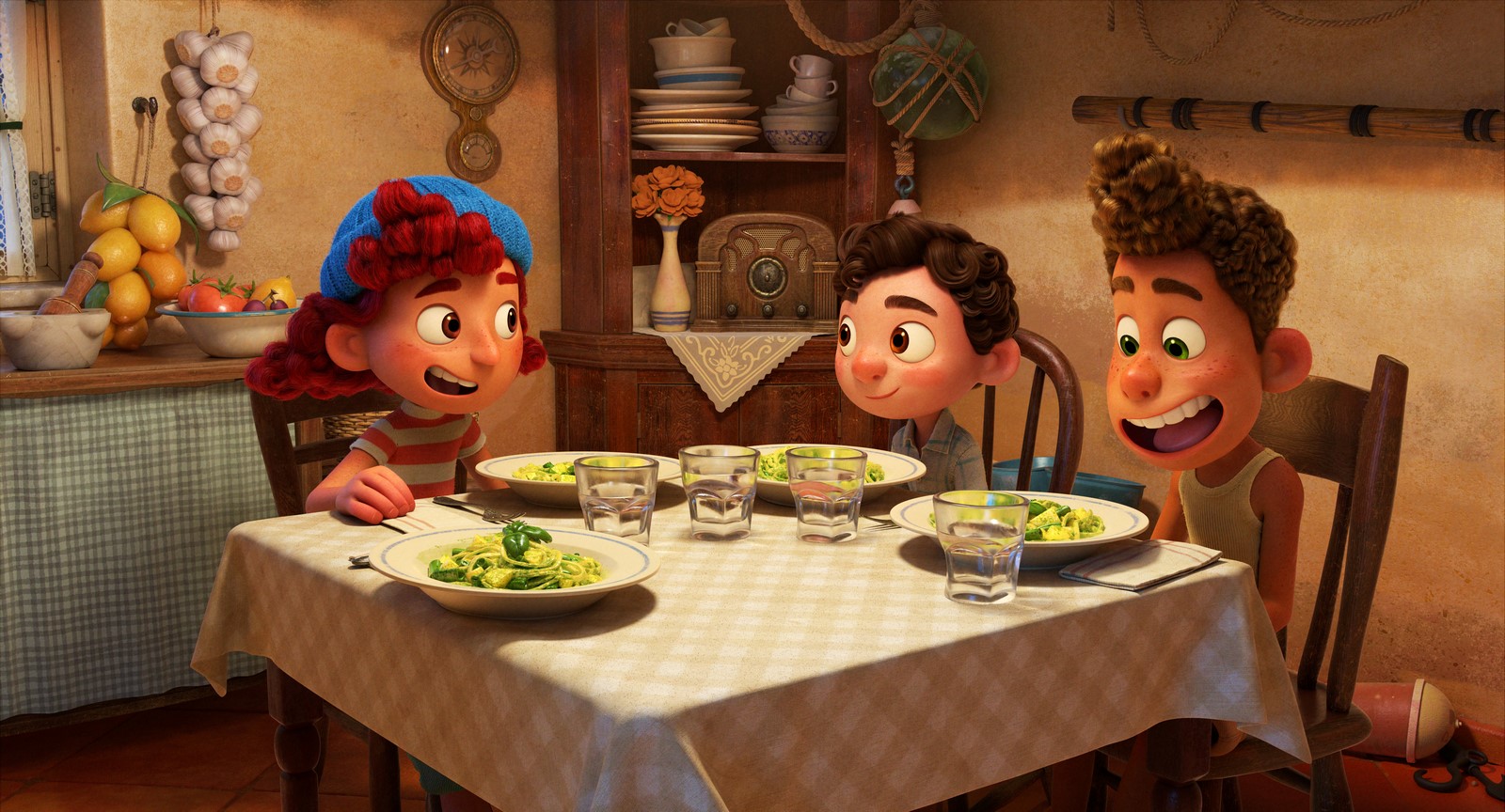 Recensione e tutto quello che c'è da sapere sul film d'animazione Disney-Pixar Luca di Enrico Casarosa su Rai Due con le voci italiane di Luca Argentero, Sara Ciocca, Marina Massironi, Orietta Berti, Luciana Littizzetto e Fabio Fazio.