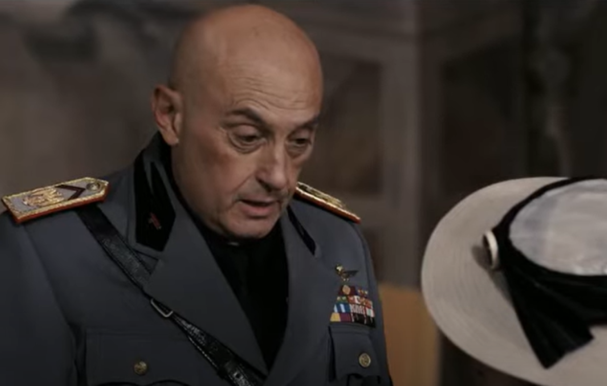 In occasione del debutto della serie tv "M - Il figlio del secolo" con Luca Marinelli, Cineblog vi propone la figura di Benito Mussolini in 10 interpretazioni tra cinema e TV.