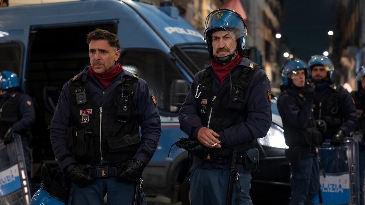ACAB, la serie Netflix: uscita, cast, trama e location dell’adattamento dell’omonimo romanzo