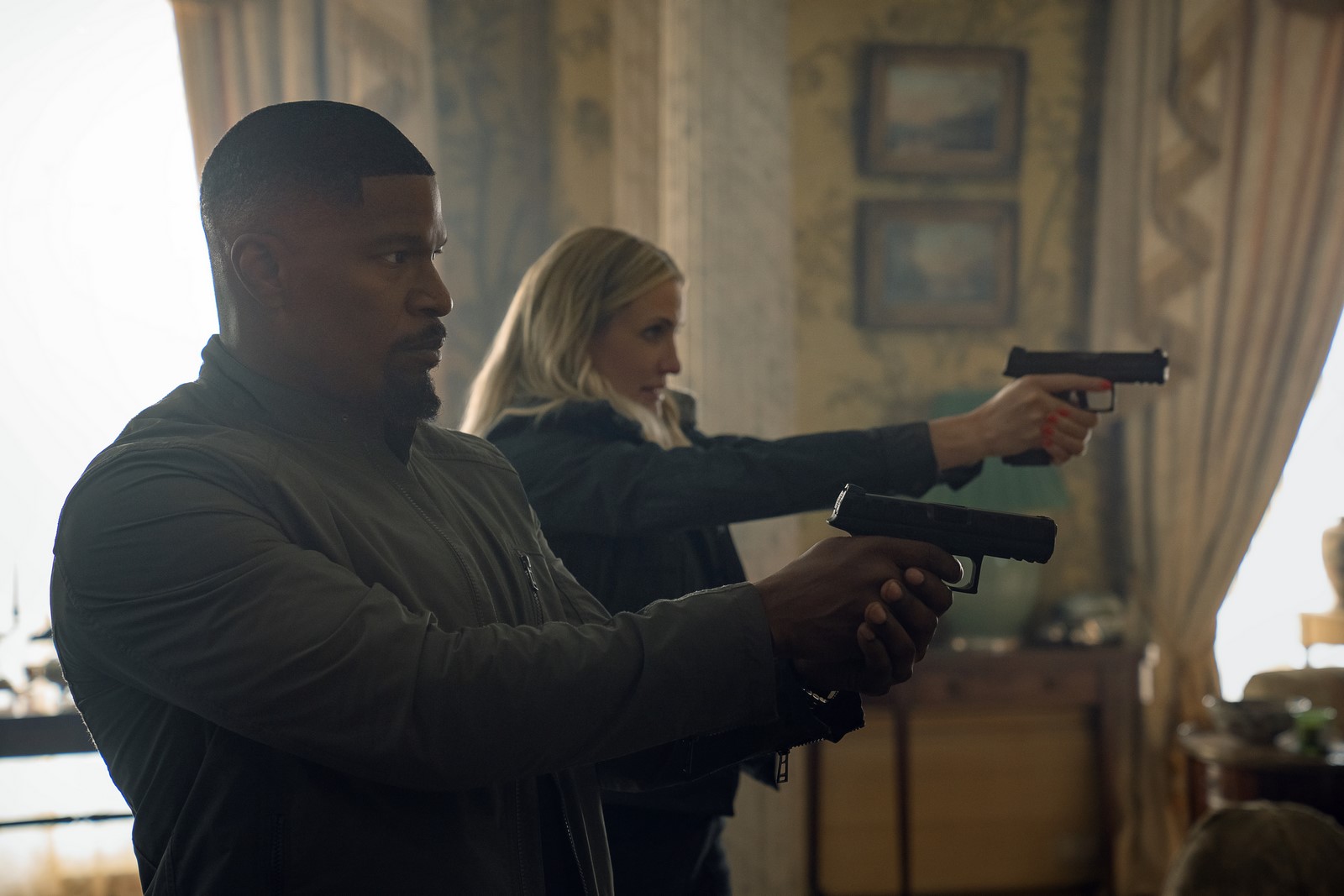 Recensione, colonna sonora e tutto quello che c'è da sapere su "Back in Action", il film d'azione di Seth Gordon con Jamie Foxx, Cameron Diaz, Glenn Close, Kyle Chandler, Andrew Scott e Jamie Demetriou.