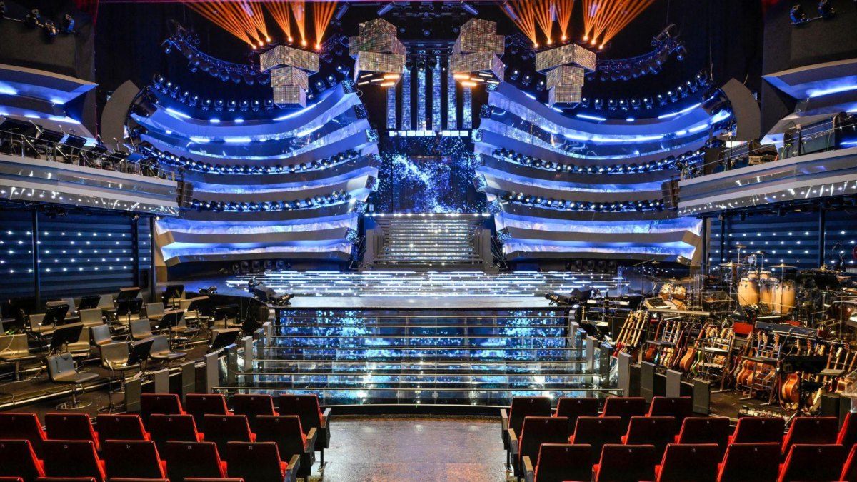 Sanremo 2025, la scenografia ufficiale è “Techno Hall” (FOTO)