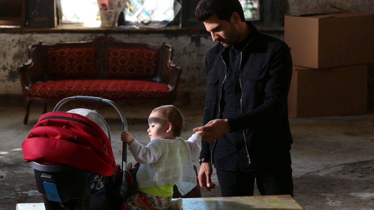 Endless Love, anticipazioni puntata del 21 gennaio 2025: Emir saluta Deniz e prepara la fuga