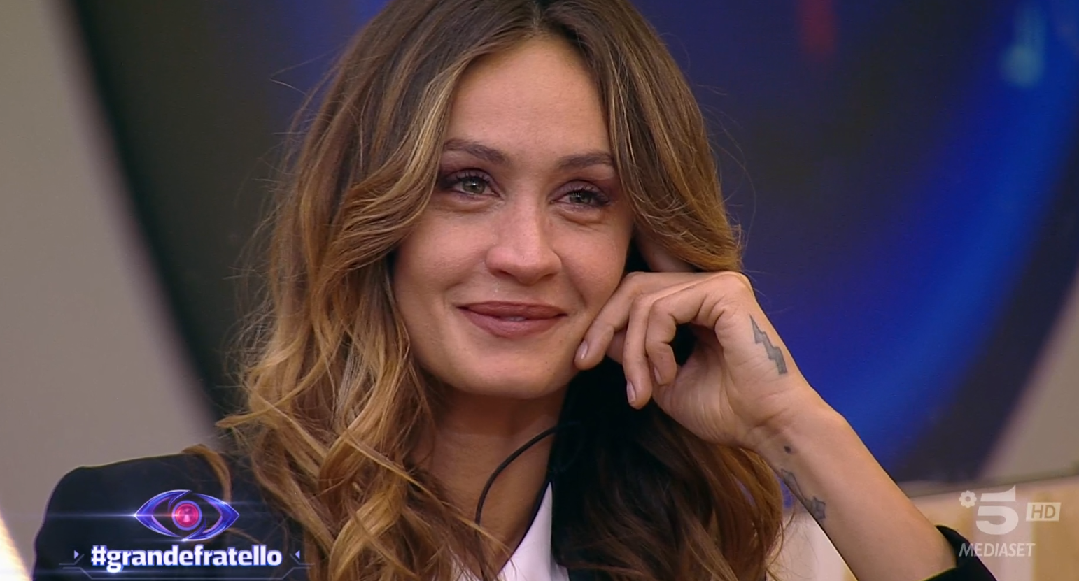Grande Fratello 2025, puntata 13 gennaio: Helena eliminata, Jessica torna in visita nella casa per affrontare Luca Calvani