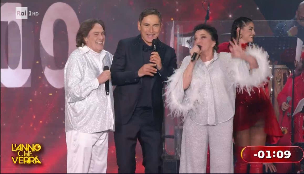 Ascolti tv Standard e Total Audience martedì 31 dicembre 2024: L’anno che verrà a 5,4 mln (37%), Capodanno in musica a 3,4 mln (25%)