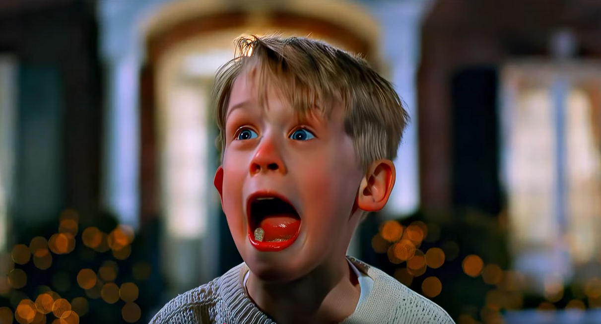 Nuova intervista di Macaulay Culkin e curiosità sui casting mancati per i 35 anni del classico natalizio Mamma ho perso l'aereo di Chris Columbus.