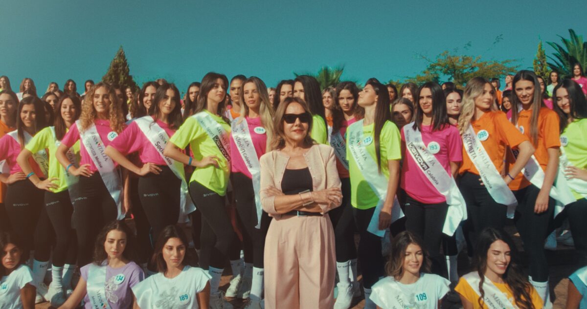 Miss Italia non deve morire, su Netflix dal 26 febbraio 2025: il tralier (VIDEO)