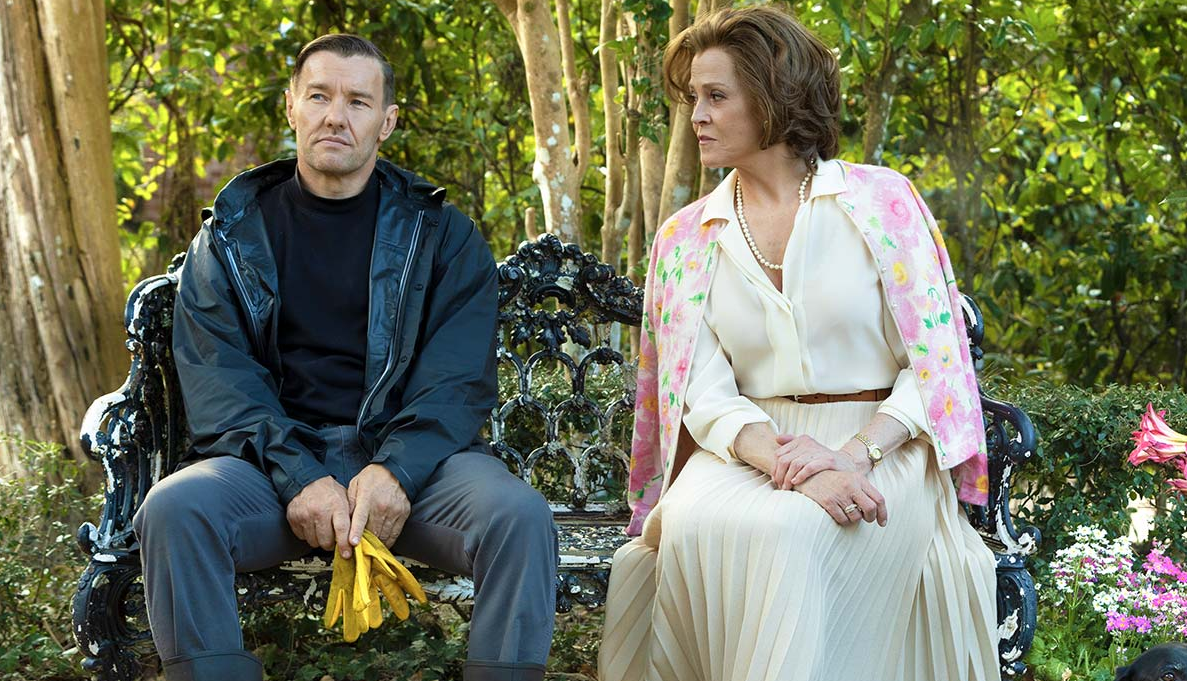 Tutto quello che c'è da sapere su "Il Maestro Giardiniere", il film in tv su Rai 3 di Paul Schrader con Joel Edgerton e Sigourney Weaver e Quintessa Swindell.