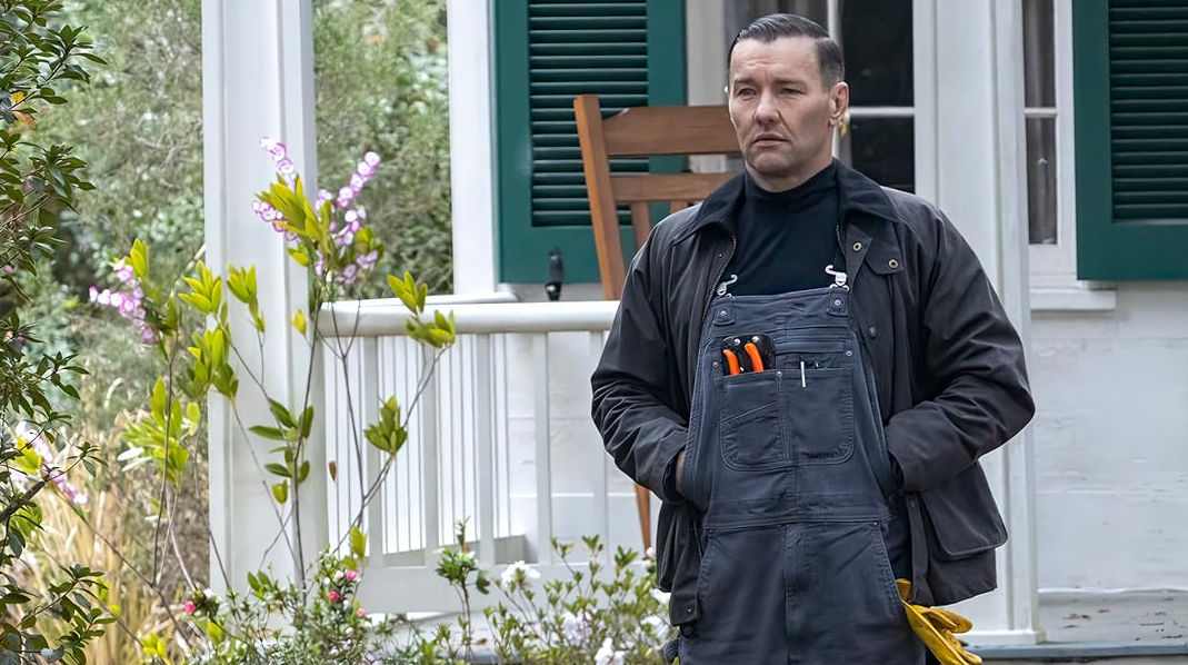 Tutto quello che c'è da sapere su "Il Maestro Giardiniere", il film in tv su Rai 3 di Paul Schrader con Joel Edgerton e Sigourney Weaver e Quintessa Swindell.