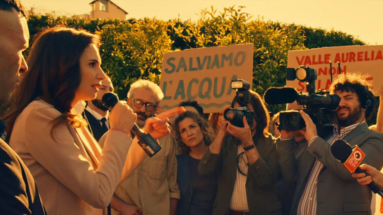 Tutto quello che c'è da sapere su "Siccità", il film di Paolo Virzì su Rai Tre con Silvio Orlando, Valerio Mastandrea, Claudia Pandolfi, Vinicio Marchion, Monica Bellucci, Max Tortora ed Emanuela Fanelli.