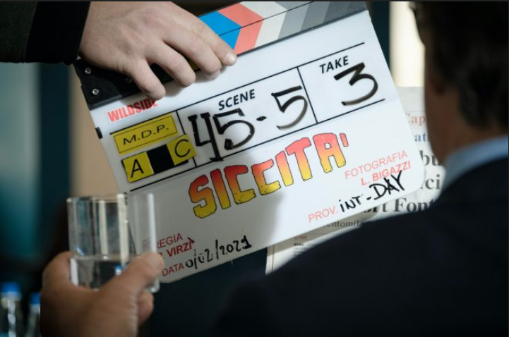 Tutto quello che c'è da sapere su "Siccità", il film di Paolo Virzì su Rai Tre con Silvio Orlando, Valerio Mastandrea, Claudia Pandolfi, Vinicio Marchion, Monica Bellucci, Max Tortora ed Emanuela Fanelli.