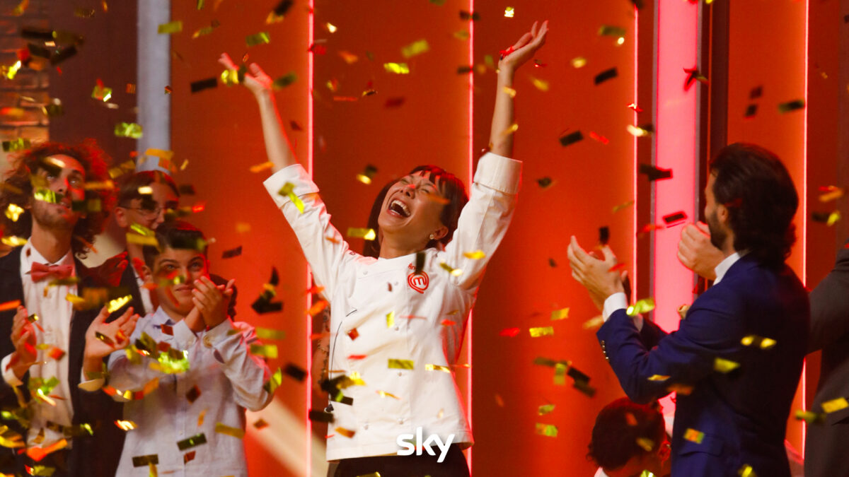 Anna vince MasterChef Italia 14: trionfa l’eleganza (anche nella scrittura)