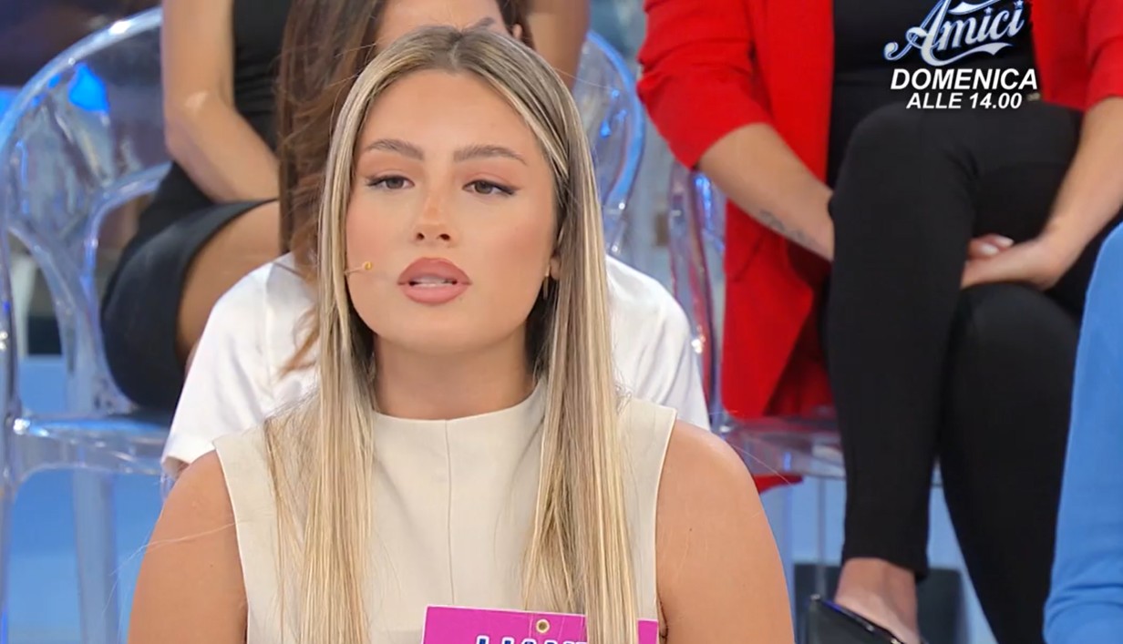 Liane Arias: chi è la corteggiatrice di Gianmarco Steri di Uomini e Donne