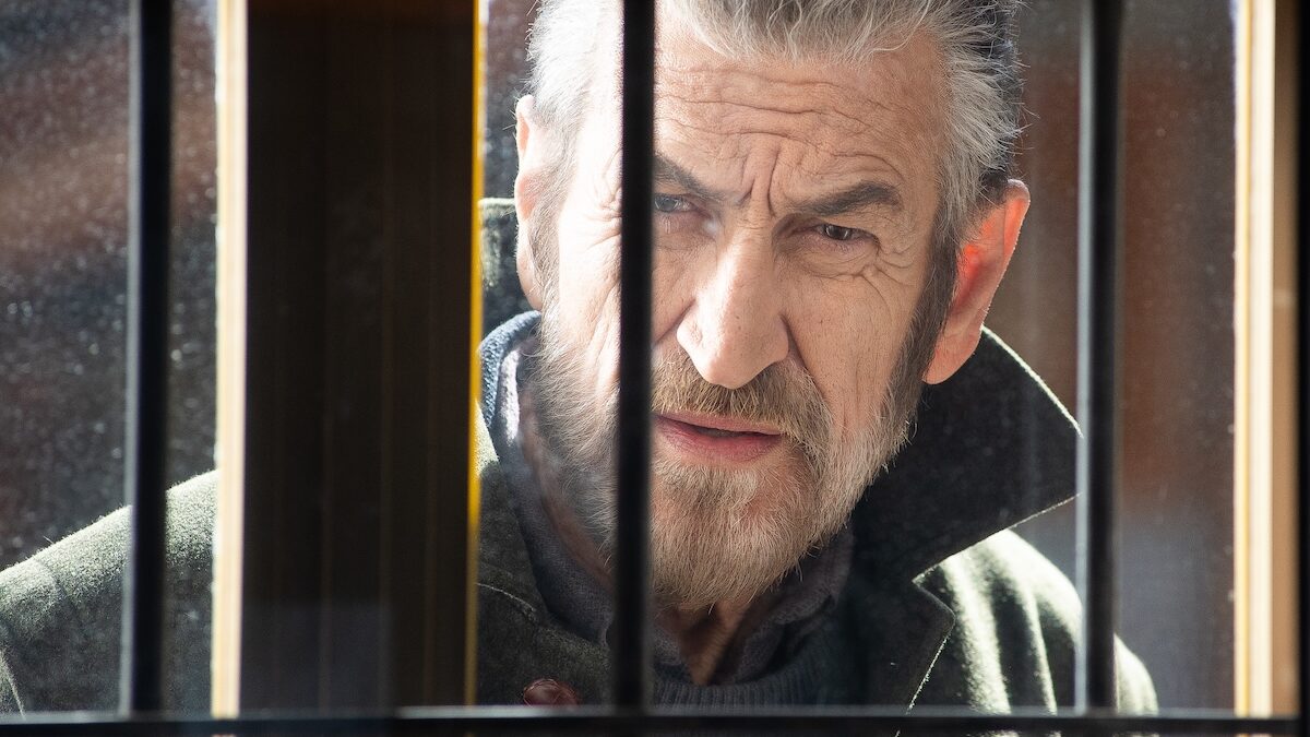 Rocco Schiavone 6, recensione: la disillusione rende consapevoli? Giallini si muove in una realtà di cui conosce ormai tutto