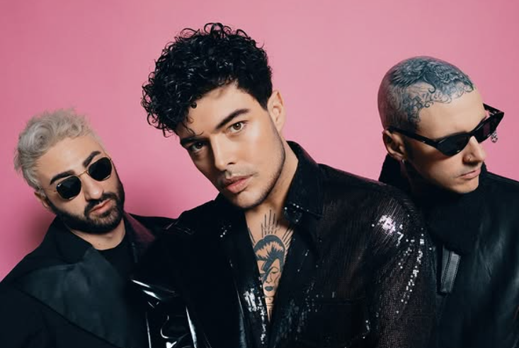 Tu con chi fai l’amore, The Kolors: testo e significato della canzone di Sanremo 2025 (video)