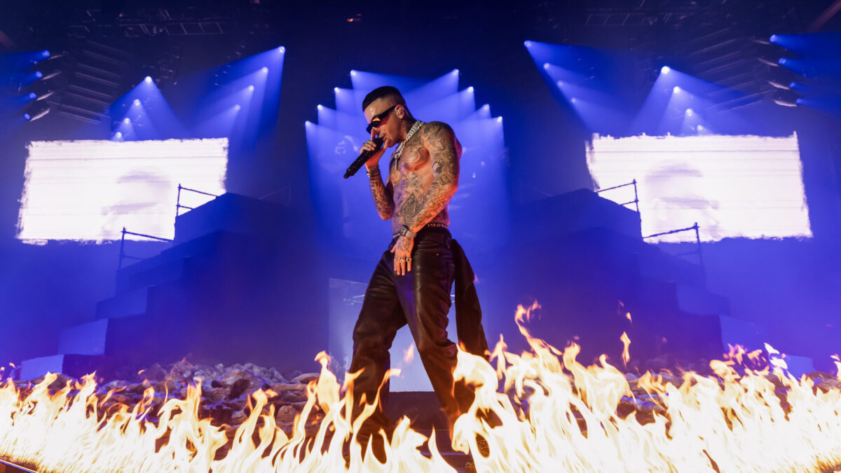 Sfera Ebbasta a Roma, la scaletta del concerto sold out al Palazzo dello Sport, 12 marzo 2025