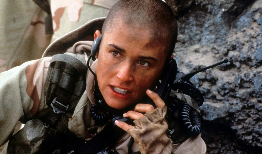 Recensione e tutto quello che c'è da sapere su Soldato Jane (G.I. Jane), film di Ridley Scott del 1997 con Demi Moore, Viggo Mortensen, Anne Bancroft, James Caviezel e Scott Wilson.