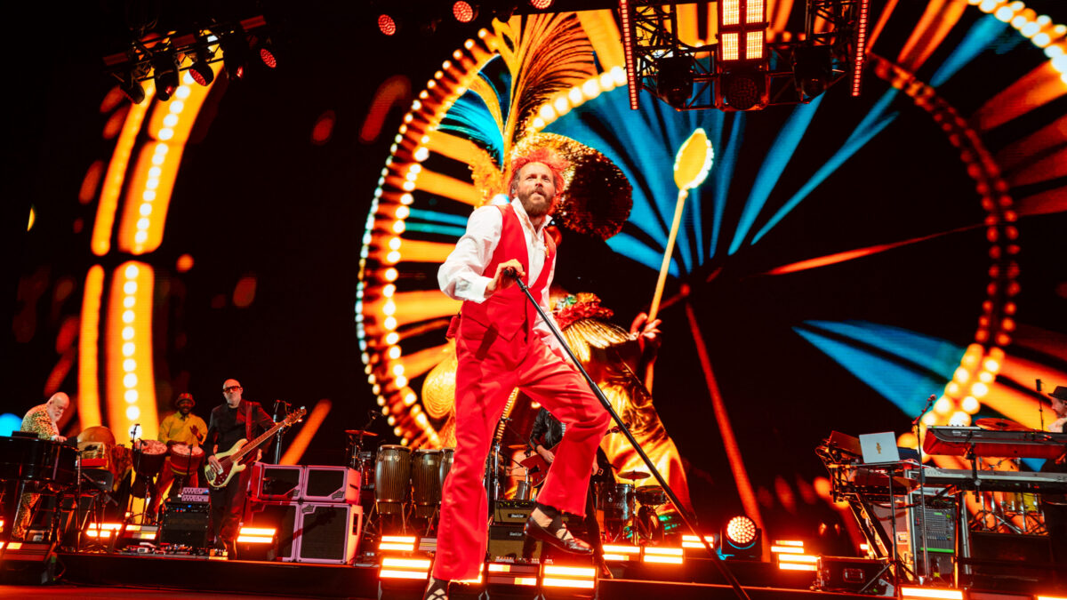 Jovanotti al Forum di Assago: la scaletta del concerto di martedì 18 marzo 2025