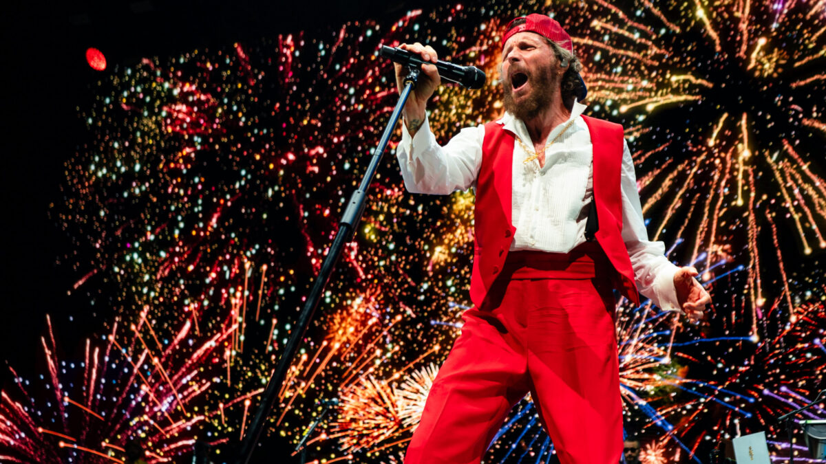 Jovanotti in concerto a Pesaro, la scaletta delle canzoni, orario, informazioni sui biglietti