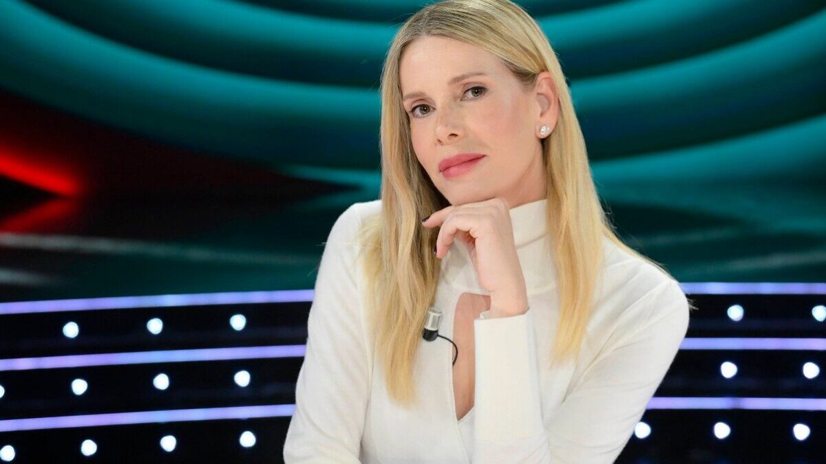 Obbligo o verità: Alessia Marcuzzi si salva grazie agli ospiti?