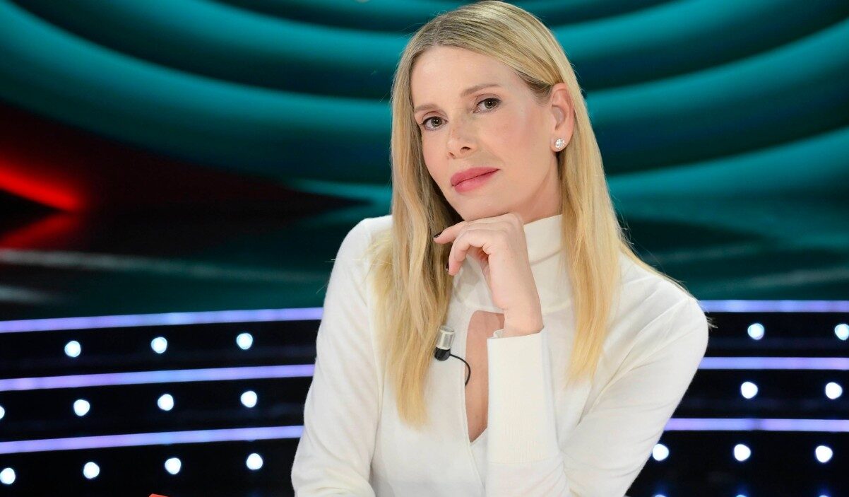 Obbligo o verità: Alessia Marcuzzi si salva grazie agli ospiti?