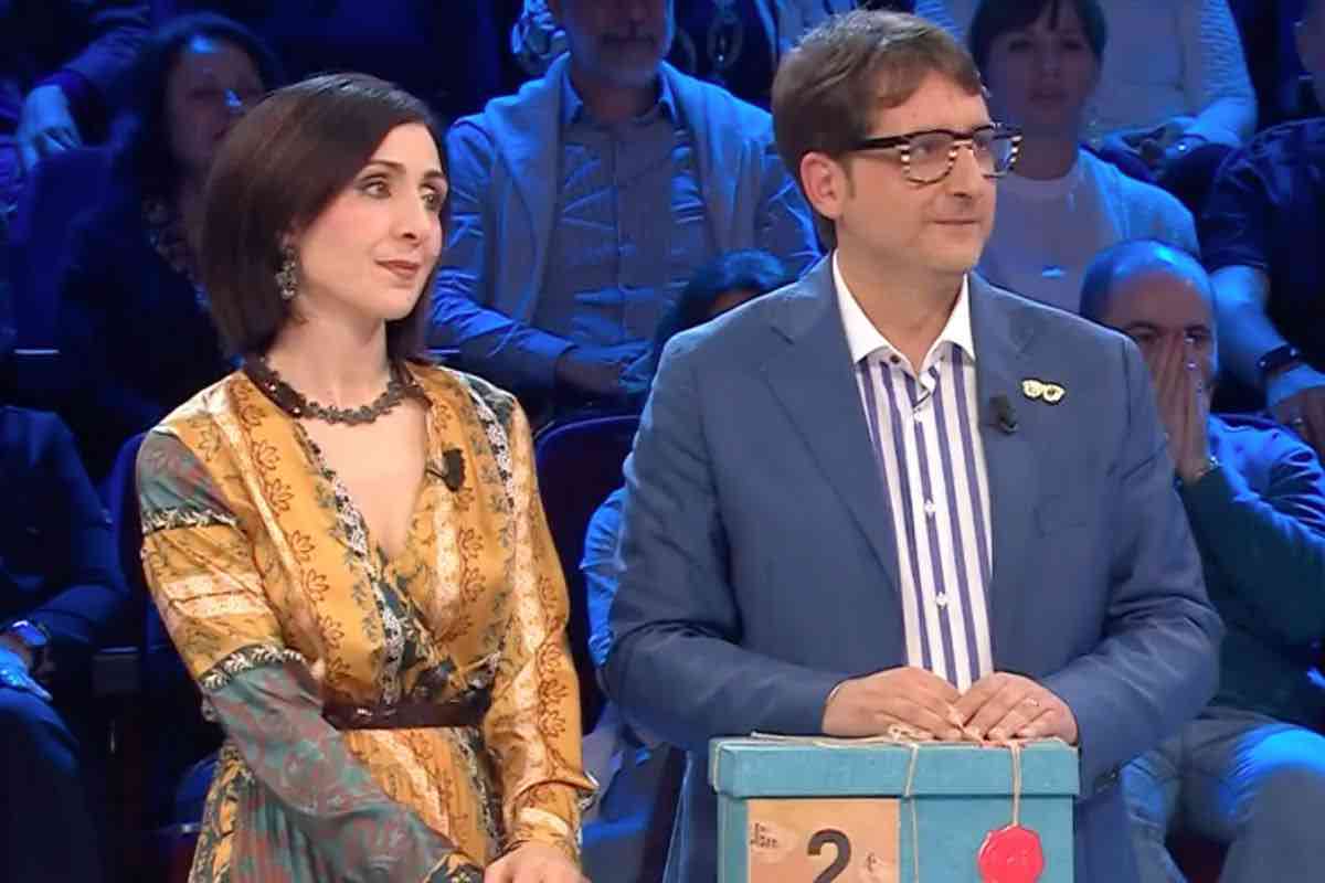Affari Tuoi, “beffato” il Dottore: cosa è successo in diretta e qual è la vincita portata a casa