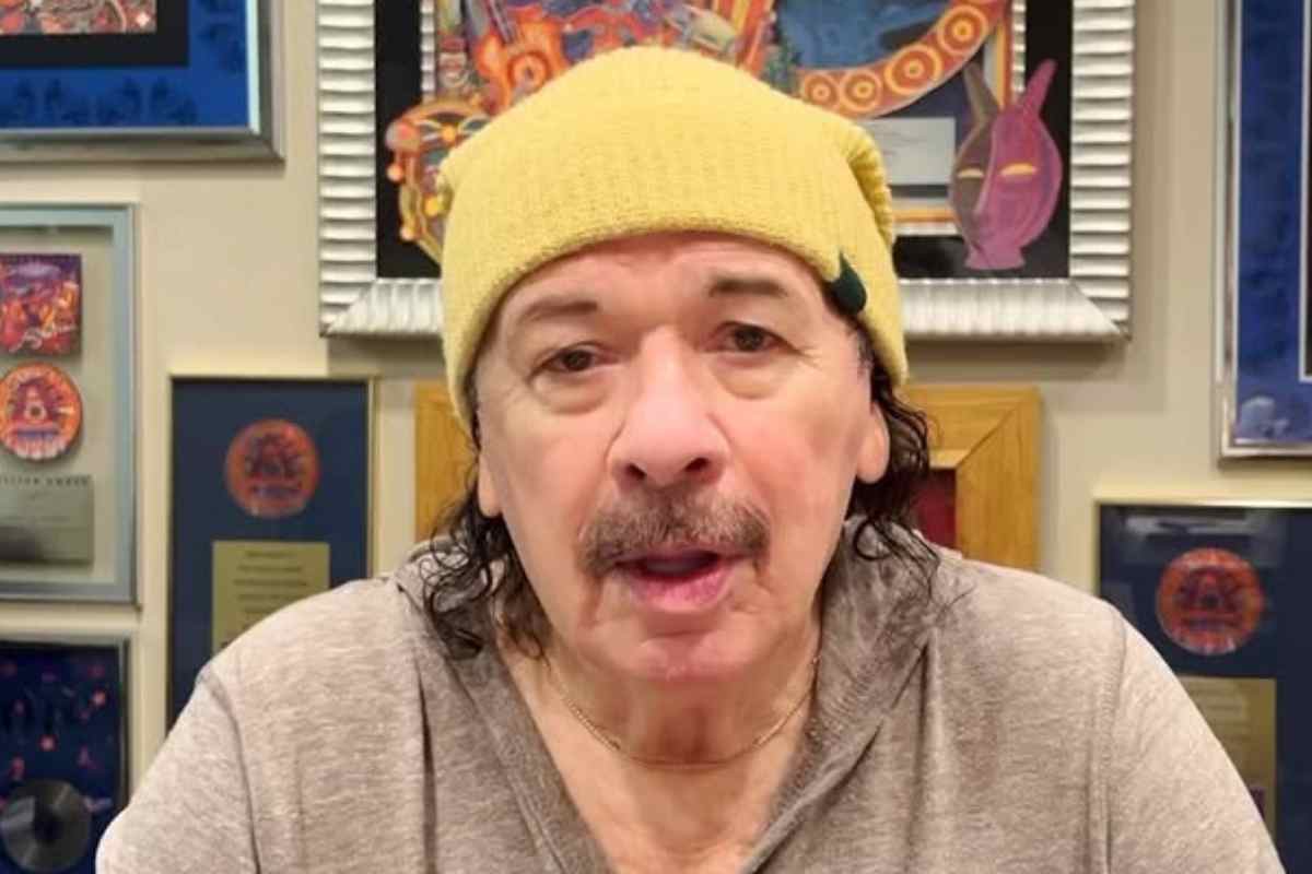 Malore per Carlos Santana: ricovero d’urgenza, le sue condizioni