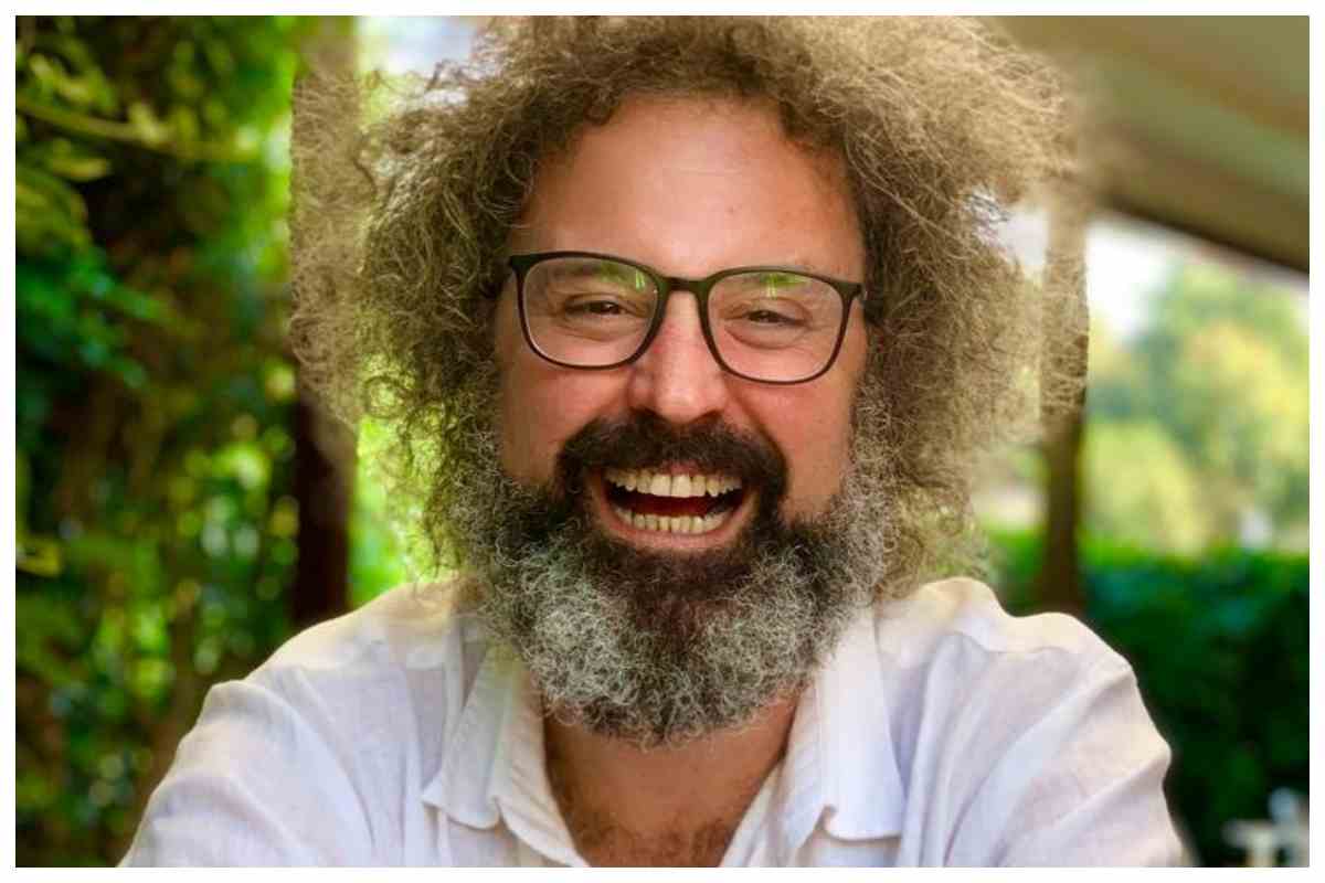 Simone Cristicchi: età, moglie e figli, dove vive. La vita privata del cantante e la carriera