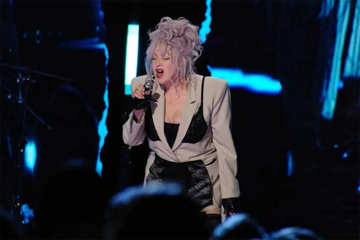 Cyndi Lauper live