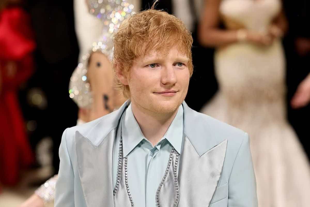 Ed Sheeran, fuori il nuovo singolo: il cantautore riparte da “Azizam”